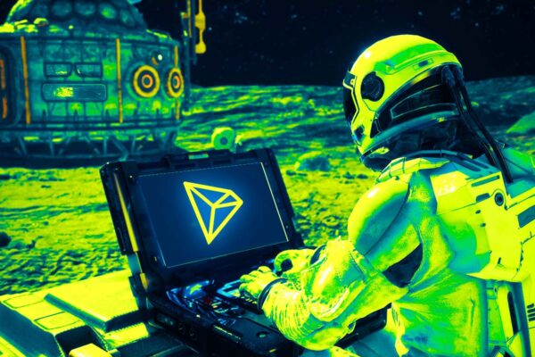 Justin Sun Stakes $100,000,000 Worth of Ethereum Amid Calls for ‘Tron Meme Season’