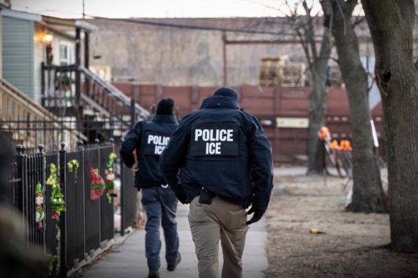 ICEBlock, an app for anonymously reporting ICE sightings, goes viral overnight after Bondi criticism