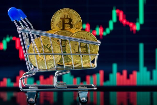 Rate Cut Bets Surge After ADP Miss as BTC Eyes $110,000 Breakout
